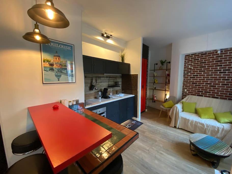 Le Nid D'Orient Entre Matabiau Et Capitole Parking Apartment Toulouse Exterior photo